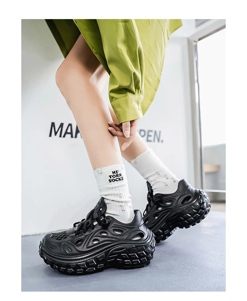 Couple Sandals For Men New Fashion 2025 Summer Outdoor Hole Shoes for Women Sandals Sandalias Hombre Sandalias De Mujer