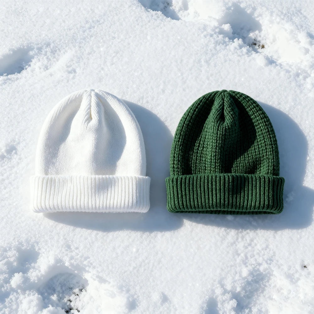 2 solid color winter warm knitted hats, made of soft fabric, suitable for outdoor sports, cycling, hiking, camping, and more.