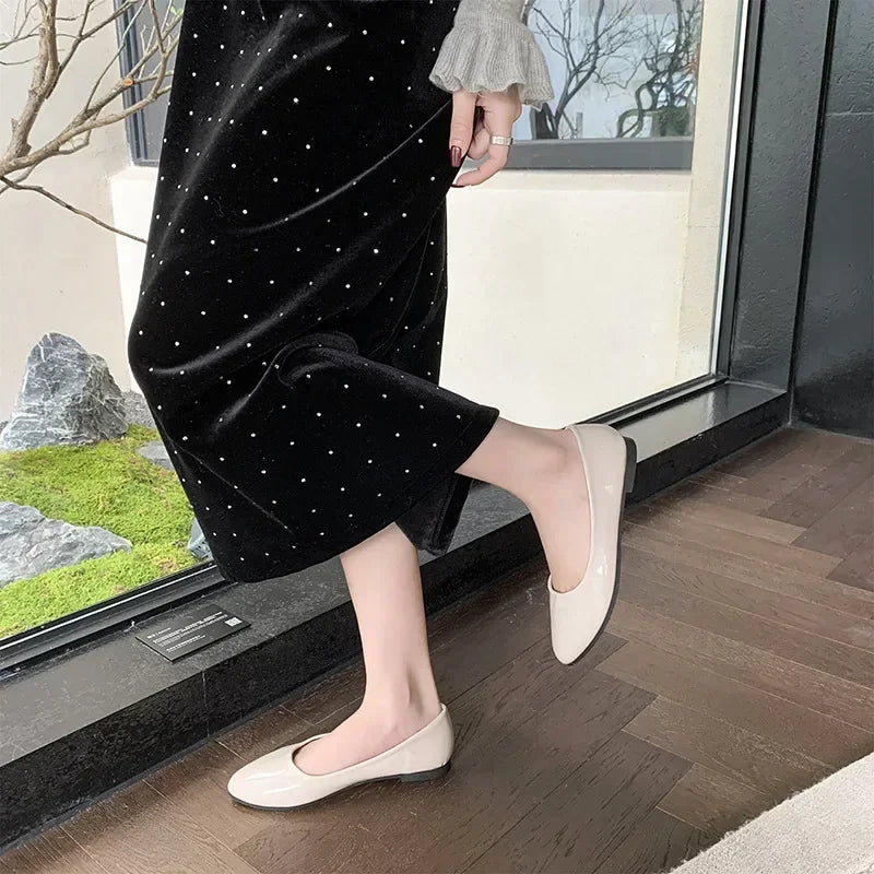 Women Candy Color Ballet Flats White Wedding Shoes Woman Flats Patent Leather Slip on Shoes Zapatos Mujer Ladies Boat Shoes NEW