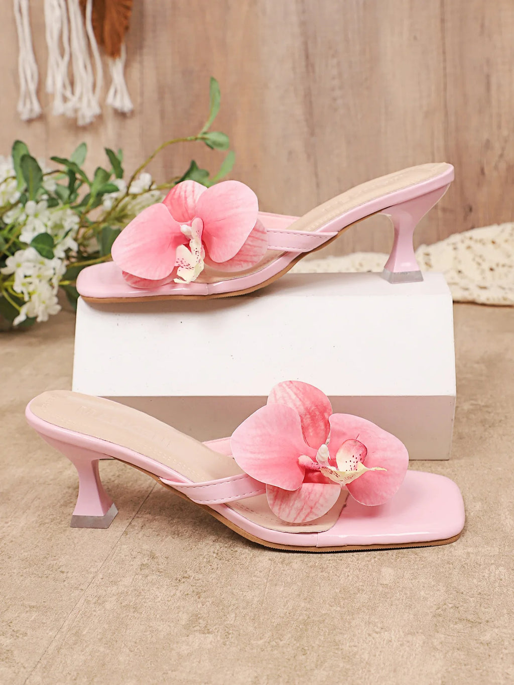 Women's Slippers Casual Fashionable  High Quality Shoes for Women Shallow Women Sandals Elegant Flowers Design Women's Slippers