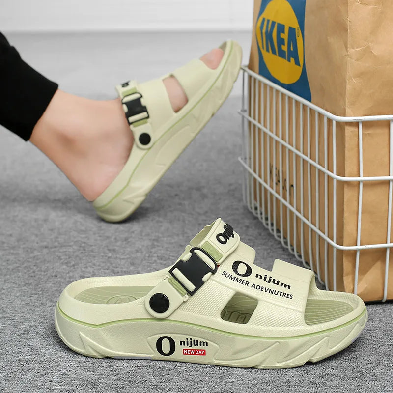 2025 New Men's Slippers Comfortable Soft Mens Beach Shoes Indoor Outdoor Clogs Massage Casual Shoes Non Slip Men Sandals Zapatos