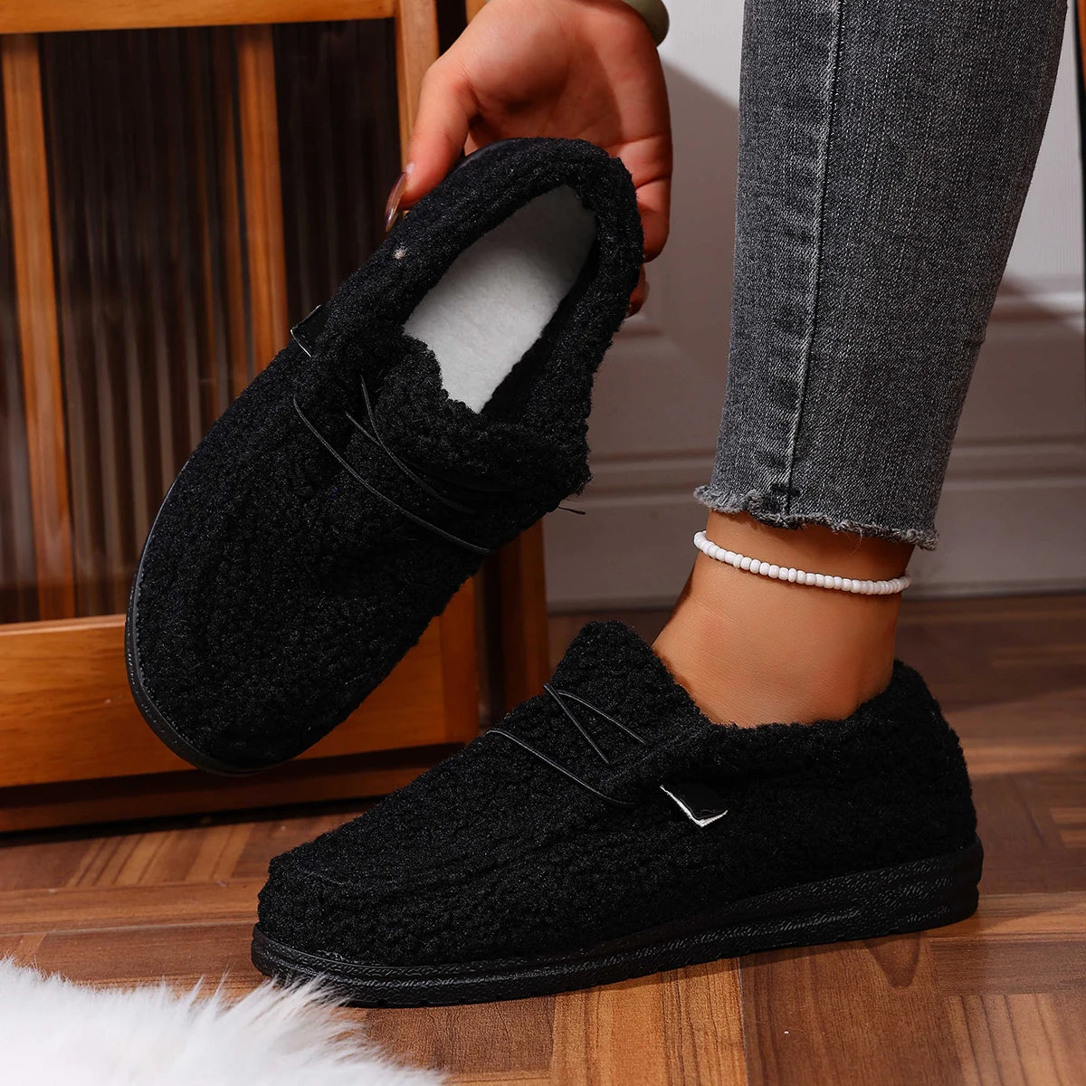 Women Flats Boots 2025 New Fashion Winter Warm Plush Shoes Casual Comfortable Thick Bottom Flats Boots Women Shoes for Women