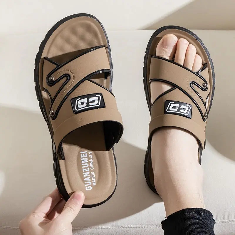 Men's Sandals Anti Slip Beach Shoes 2025 New Summer Versatile Anti Odor Dual Purpose Men's Fashion Waterproof Cool Slippers