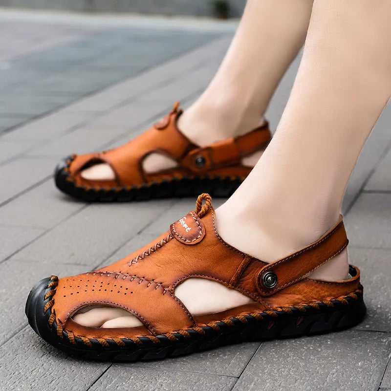2023 Sandals Summer Men Leather  Classic Men Shoes Slippers Soft Sandals Men Roman Comfortable Outdoor Walking Footwear