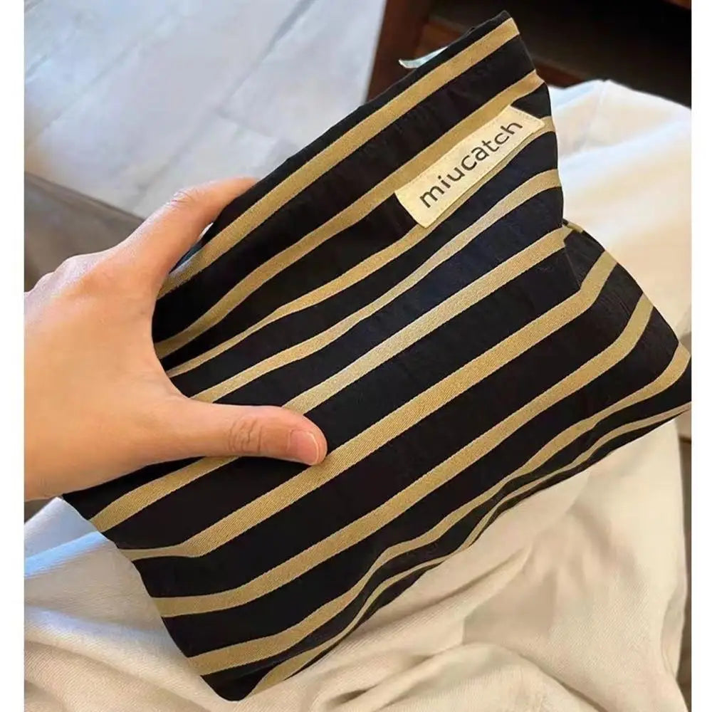 Cosmetic Bag Women Floral Makeup Case Organizer Korean Embroidery Cosmetic Pouch Travel Toiletry Bag Corduroy Canvas Beauty Case