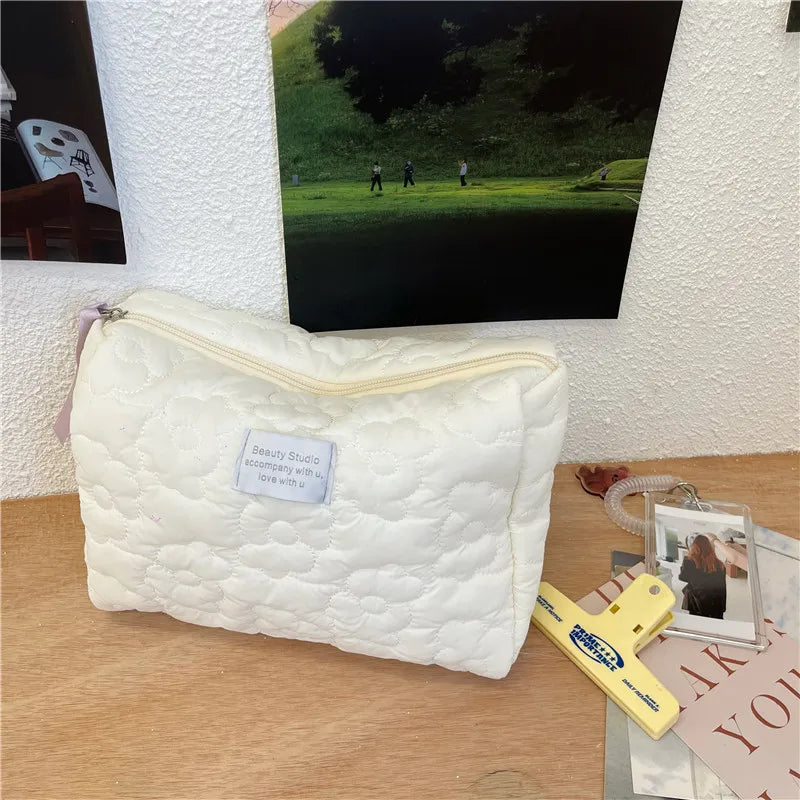 Women's Cosmetic Bag Fashion Candy Colored Flower Makeup Bag Skincare Storage Bag Portable Toiletry Bag Carteras De Maquillaje