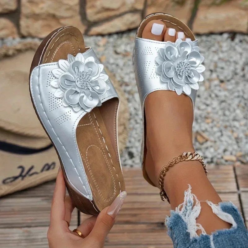 Women Slippers Elegant Low Platform Slippers Fashion Slides Sandals Women Casual Wedges Shoes Women Summer Soft Heels Sandals