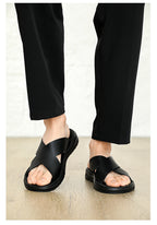 Men's Slippers 2025 Summer Large Size Outdoor Beach Casual Sandals Trend Men Shoes Flat Non-slip Comfortable Shoes Zapatillas