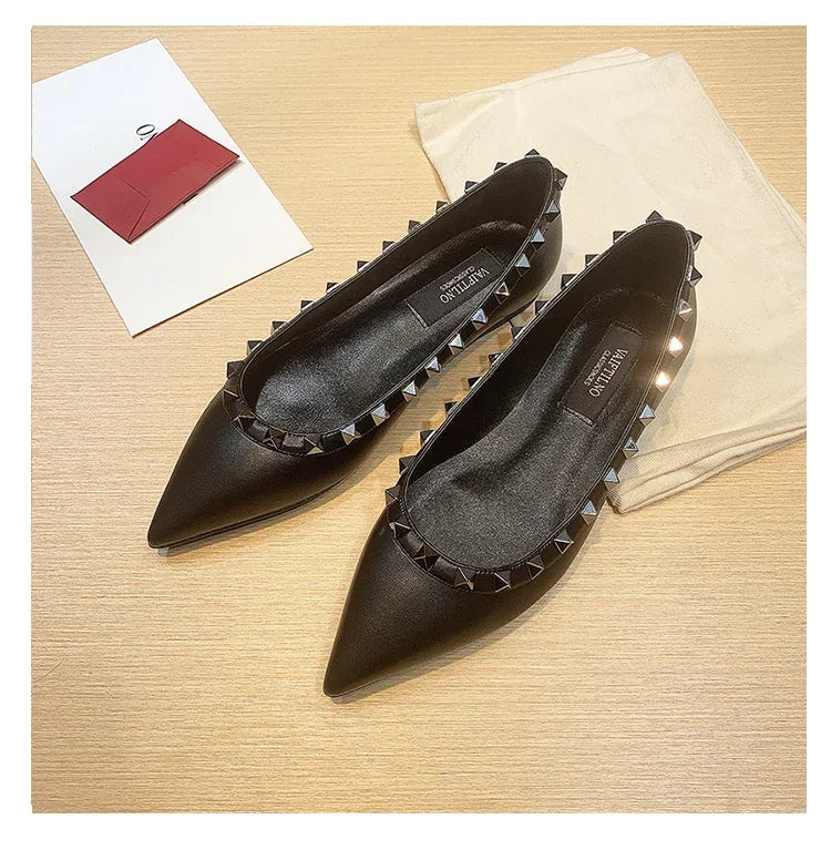 Women's Flat Shoes luxury woman shoes Leather Brand Rivet Flat Shoes Comfortable Casual Outdoor Pointed Toe Shallow Ladies shoes