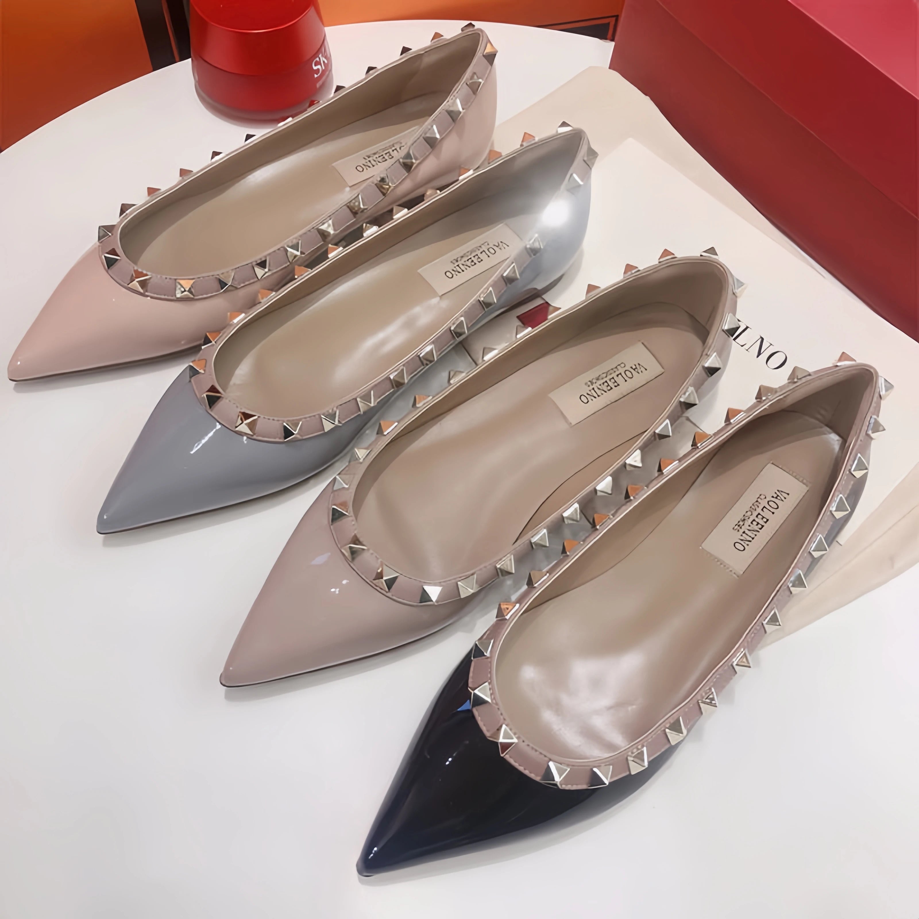 Women's Flat Shoes luxury woman shoes Leather Brand Rivet Flat Shoes Comfortable Casual Outdoor Pointed Toe Shallow Ladies shoes