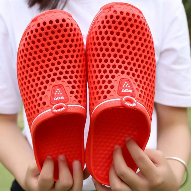 Men's Slippers Hollow Beach Sandals Summer Slip on Clogs Men Casual Shoes Non-slip Size 36-45 Slippers Unisex Outdoor Flip Flops