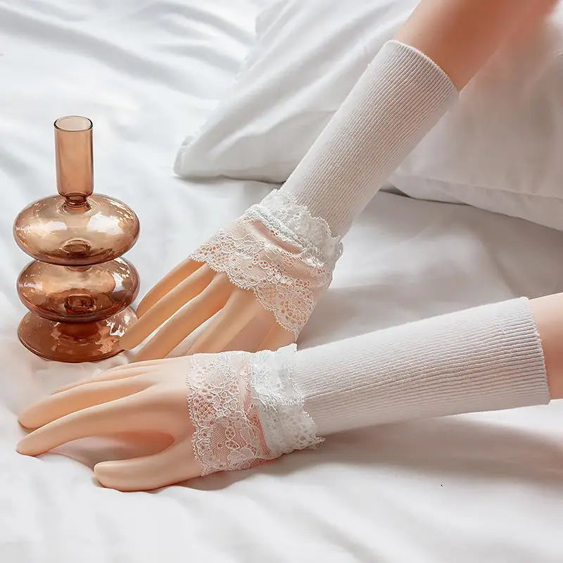 1Pair Detachable lace Cuffs Knitted Lace Flower Flared Arm Sleeves Warm Woolen Ruched False Cuffs Sweater Blouse Wrist Warmers