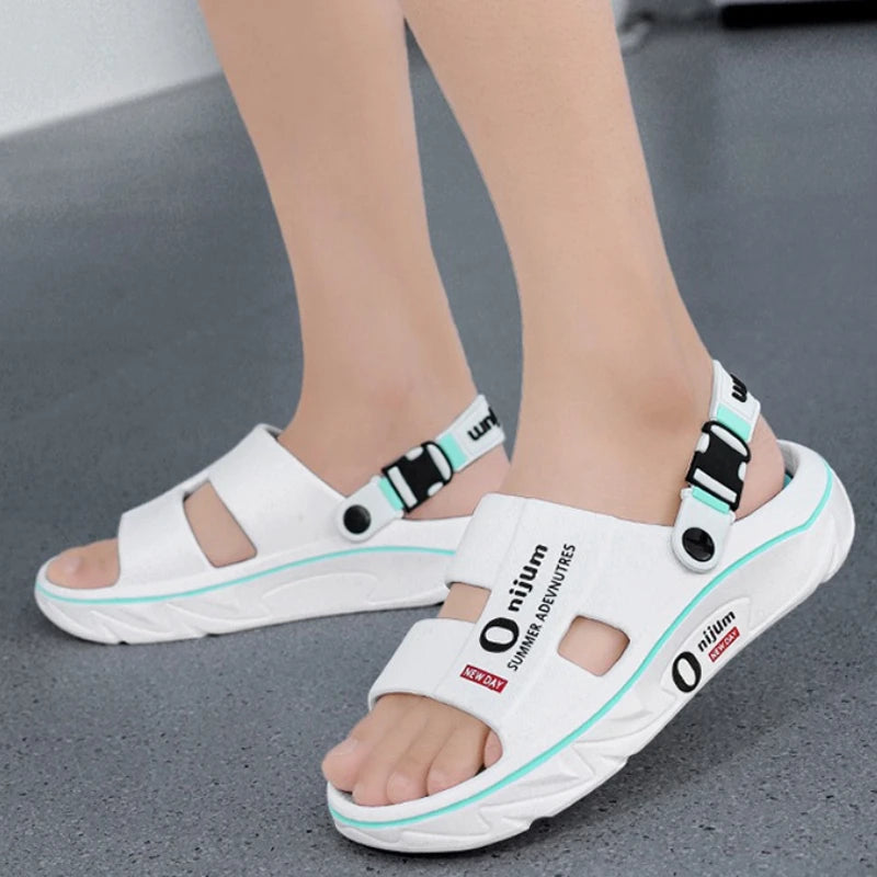 2025 New Men's Slippers Comfortable Soft Mens Beach Shoes Indoor Outdoor Clogs Massage Casual Shoes Non Slip Men Sandals Zapatos