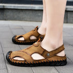 2023 Sandals Summer Men Leather  Classic Men Shoes Slippers Soft Sandals Men Roman Comfortable Outdoor Walking Footwear