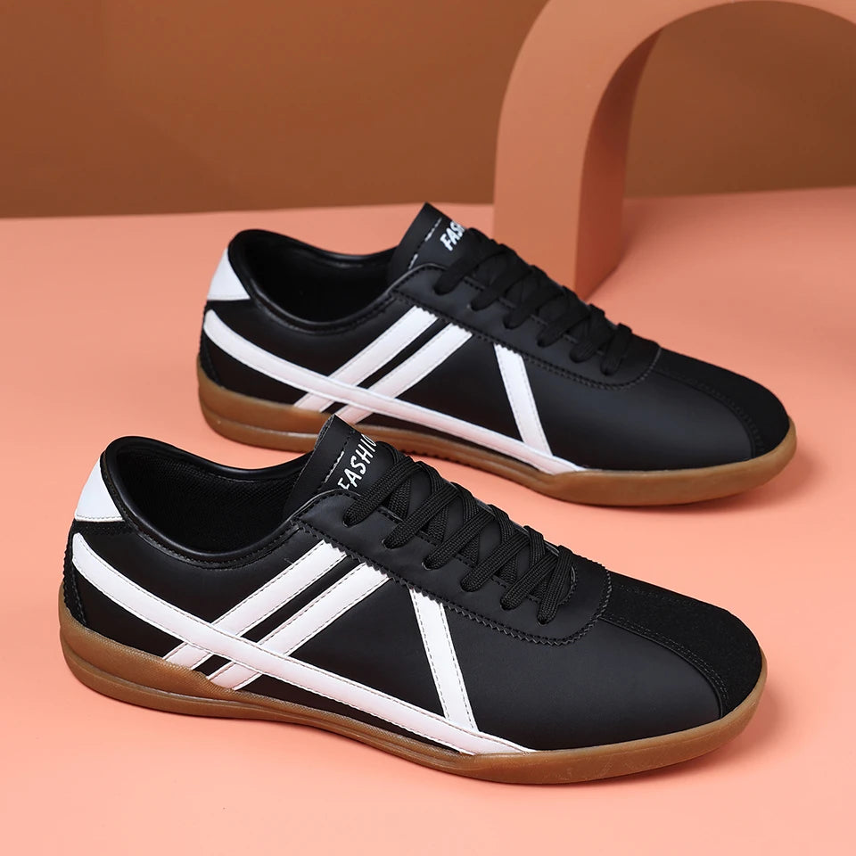 Men's shoes 2025 New Style Fashionable Casual shoes  Men's Outdoor Walking shoes Sports shoes Comfortable and Durable for Men 10