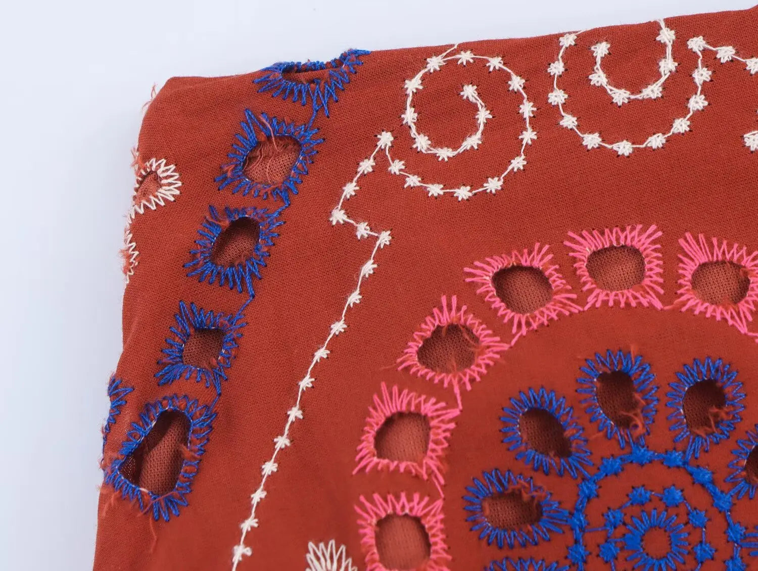 Women Embroidery Hollow Out Suit 2025 Summer Casual Chic O-Neck Fashion Sleeveless Top Long Skirt Fashion Suit