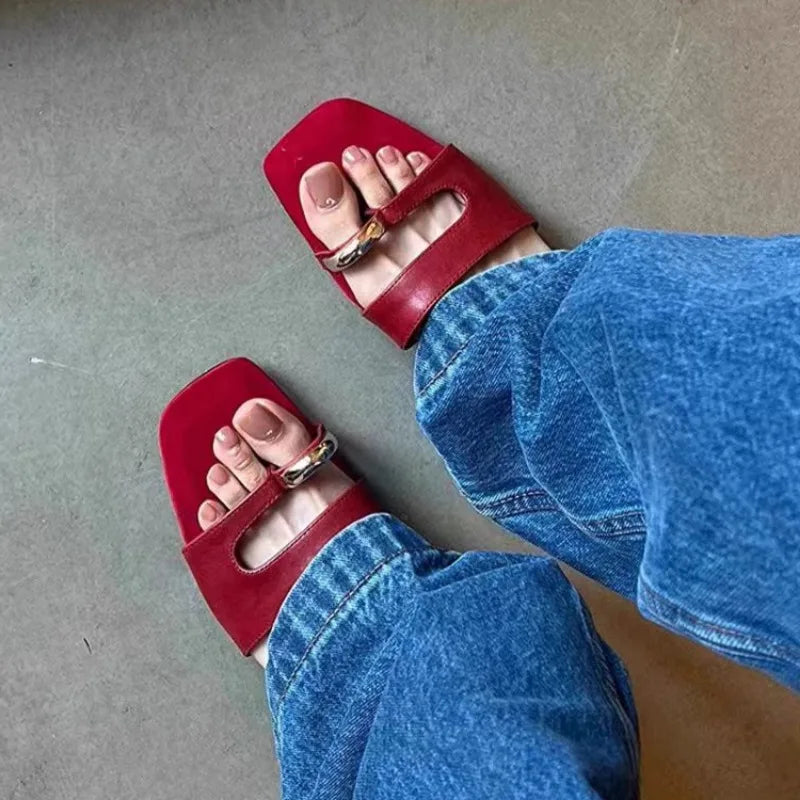 Women Slippers Casual Anti-slip Designer Slippers Comfortable Outdoor Sandals Fashion Elegant Flat Shoes Summer New Slides Women