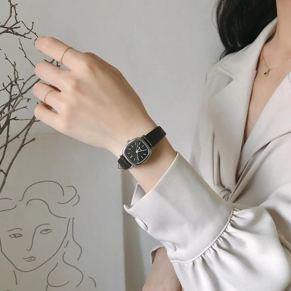 Women Watches Vintage Small Dial Watch PU Leather Strap Quartz Wrist Watch Clock Men Women Casual Simple Watch