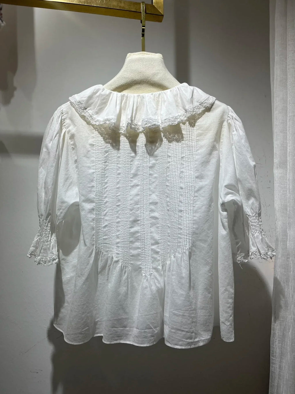 Lace Stitching Women's Pleated Blouse Summer Ruffles Edge V-Neck Puff Sleeve Casual Female Shirt