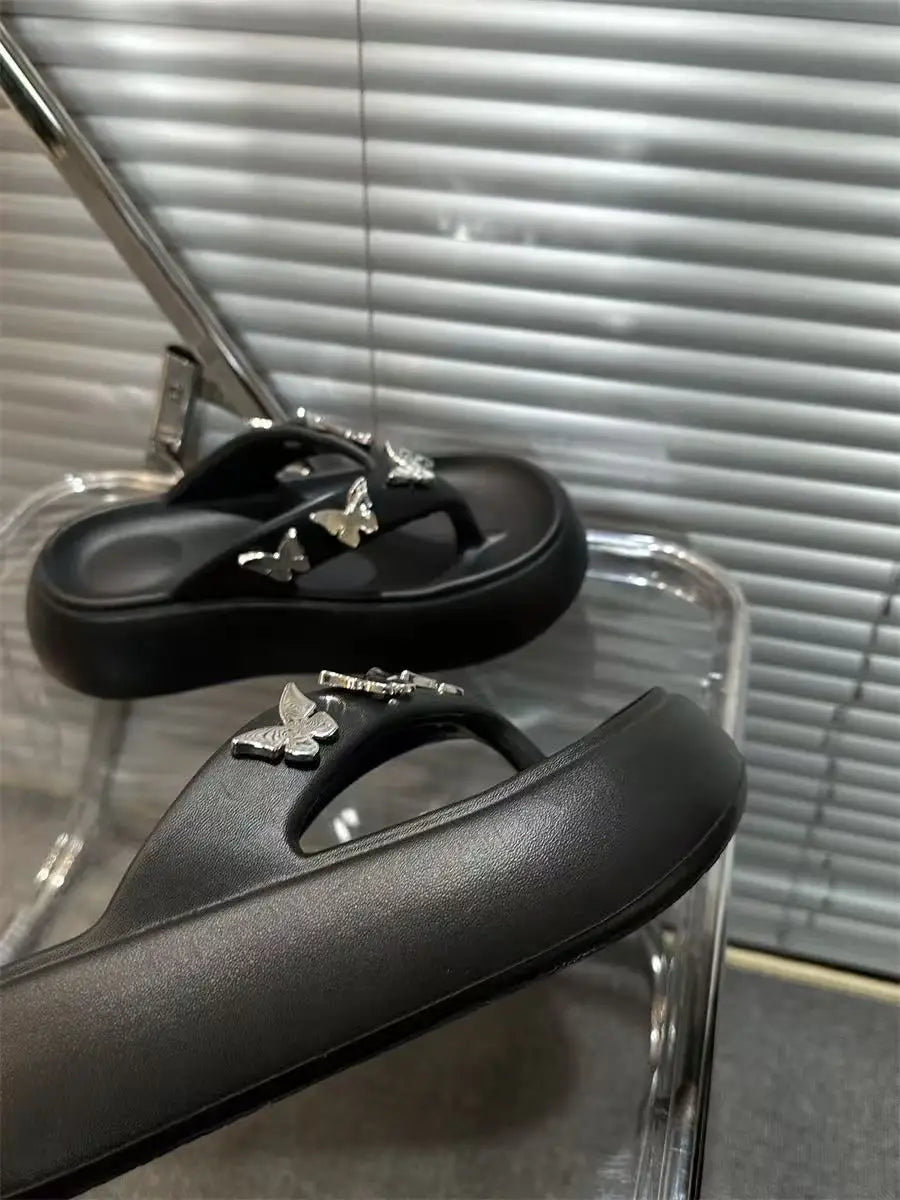 Woman flip flops Popular Design Shoes 2025 trend Casual Platform Sandals non-slip Outdoor slippers Unique features Flat sandals