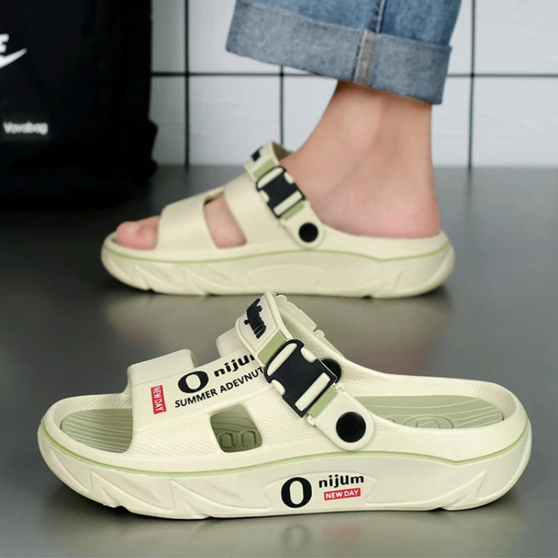 2025 New Men's Slippers Comfortable Soft Mens Beach Shoes Indoor Outdoor Clogs Massage Casual Shoes Non Slip Men Sandals Zapatos