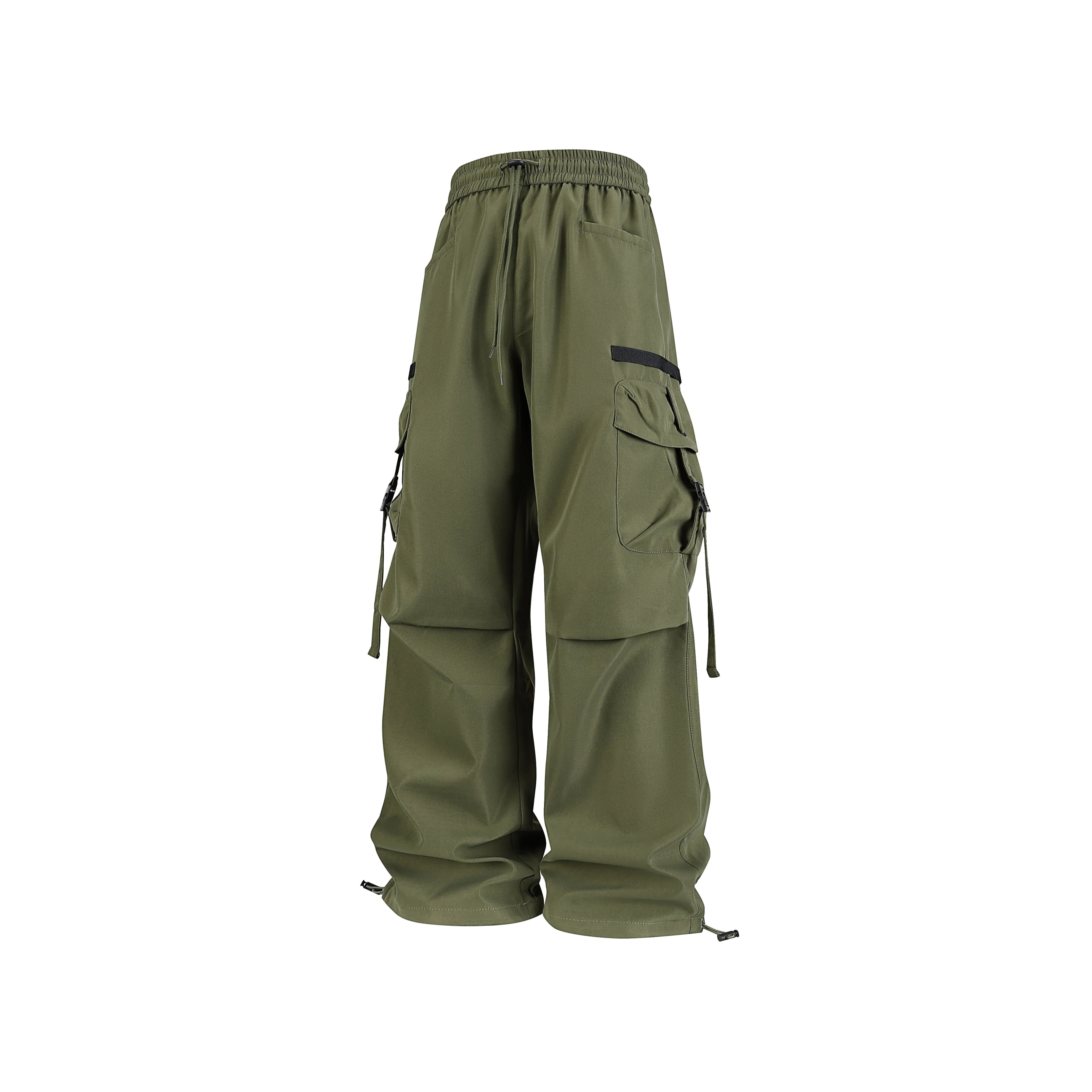 Men's sportswear pants are simple, versatile, retro and fashionable with large pleated pockets for outdoor work