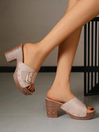 Women Slippers 2025 Summer New Fashion Elegant Soft Platform Shoes Ladies Chunky Heels Buckle Designer Slippers