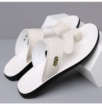 Men Sandals 2025 Summer New Non Slip Breathable Lightweight Soft Sole Beach Shoes Comfortable Fashion Clip Toe Slip on Slippers