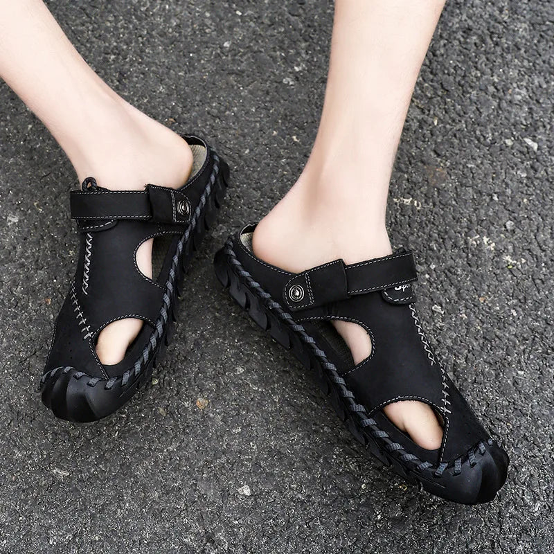 2023 Sandals Summer Men Leather  Classic Men Shoes Slippers Soft Sandals Men Roman Comfortable Outdoor Walking Footwear