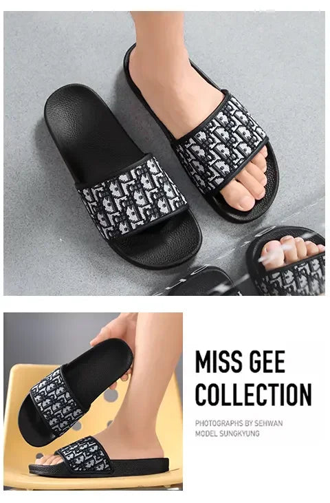 Men's Home Slippers Lightweight Summer New Style Flat and Worn Casual Retro Patterned Anti-slip Quick-drying Sandals