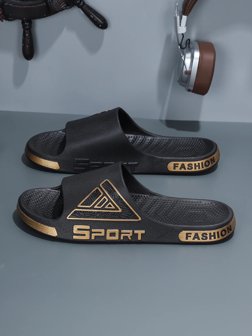 Men's Slippers, Durable for Outdoor Use, Summer Outdoor Wear, Indoor Home, Deodorant, Non-Slip, Bathroom Bathing, Thick-Soled Sandals for Men