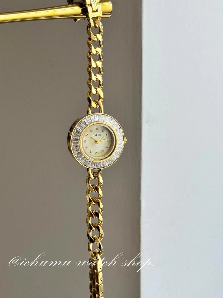 Women's Watches 2025 Luxury Elegant Ladies Wrist Watch Gold Rhinestone Quartz Wristwatch Vintage Female Small Clock reloj mujer