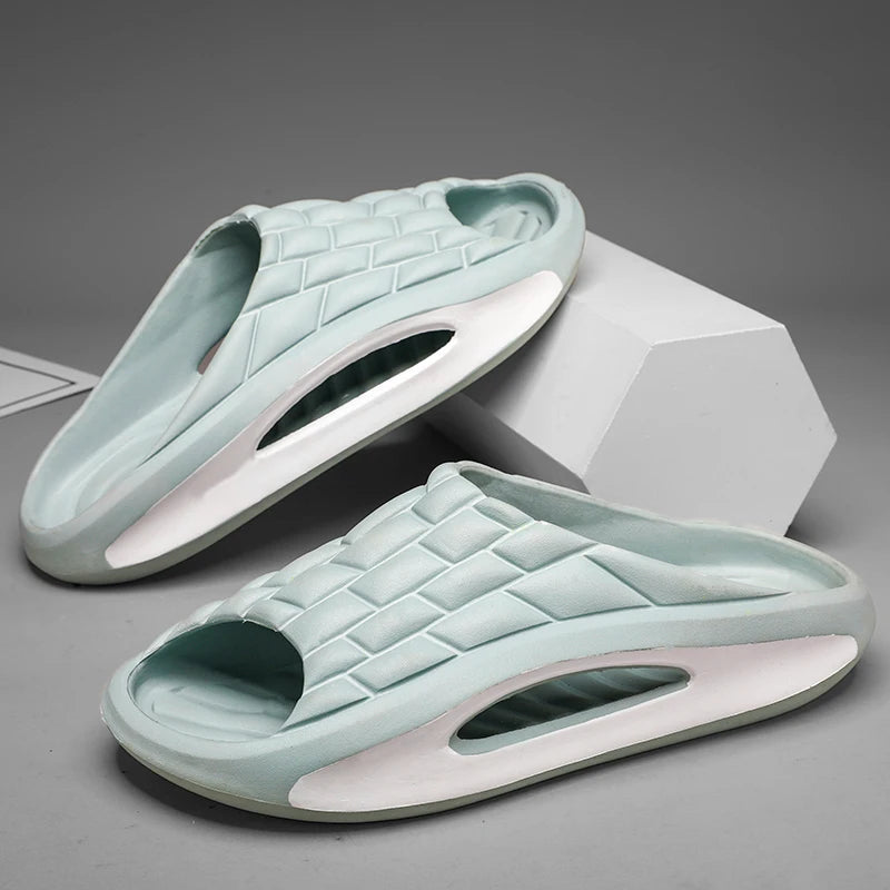 Men's and Women's Slippers Are Lightweight Soft Soled Comfortable for Indoor and Outdoor Wear and Fashionable