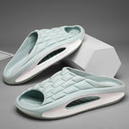 Men's and Women's Slippers Are Lightweight Soft Soled Comfortable for Indoor and Outdoor Wear and Fashionable