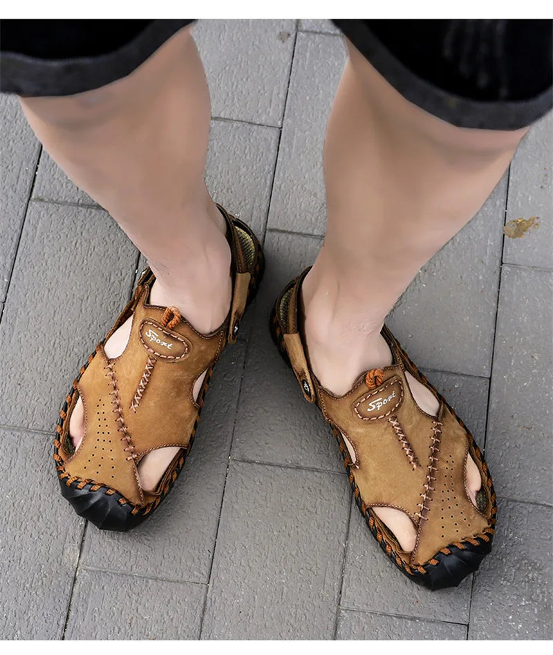 2023 Sandals Summer Men Leather  Classic Men Shoes Slippers Soft Sandals Men Roman Comfortable Outdoor Walking Footwear