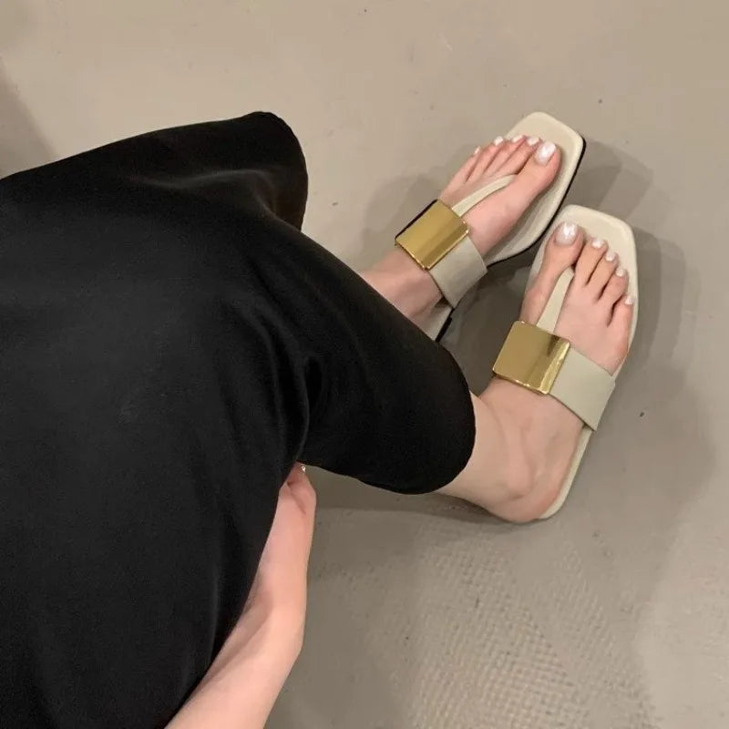 French Versatile Woman Shoe Summer New Round Toe Flat Shoes Fashion Anti Slip Women Flip Flops Simple Soft Soled Women's Sandals