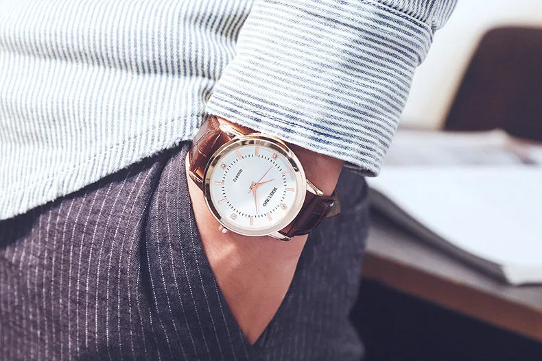 Famous Brand Couple Quartz Watch for Men Women Leather Belt Casual Fashion Wrist Watches Luxury Clock Wholesale