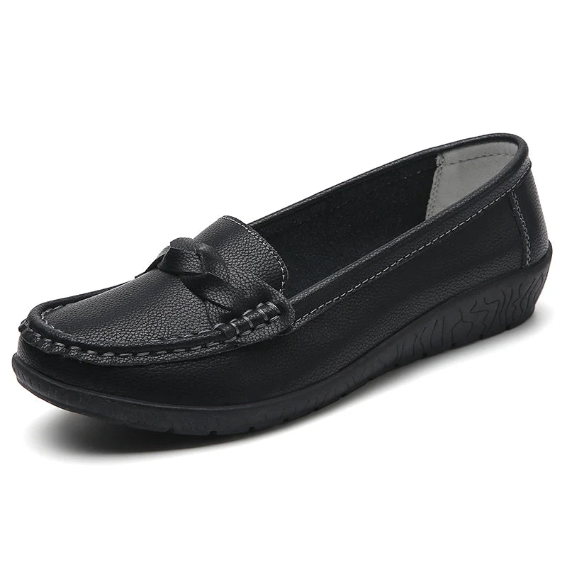 Fashion Leather Women Flats Round Toe Women Shoe Moccasins Shoes Woman Slip On Shoes Women Black Zapatos Mujer Plus Size
