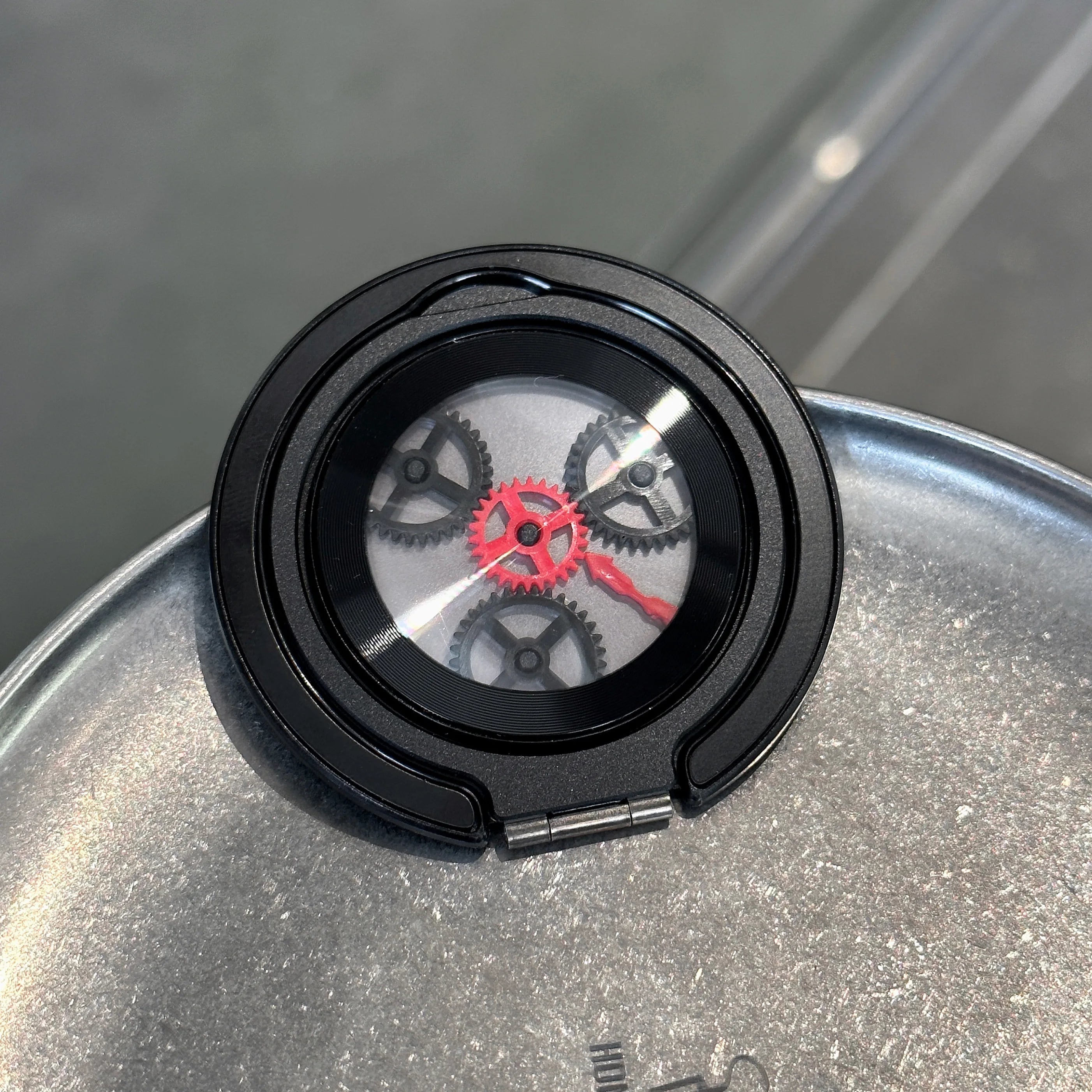 NEW Luxury Gear Design Magnetic Mobile Phone Stand Holder for IPhone Accessories Trend MagSafe Mobile Phone Bracket Fashion 2025