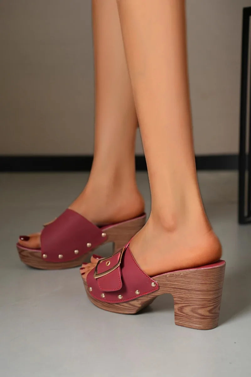 Women Slippers 2025 Summer New Fashion Elegant Soft Platform Shoes Ladies Chunky Heels Buckle Designer Slippers