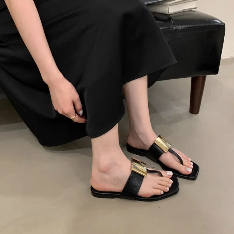 French Versatile Woman Shoe Summer New Round Toe Flat Shoes Fashion Anti Slip Women Flip Flops Simple Soft Soled Women's Sandals