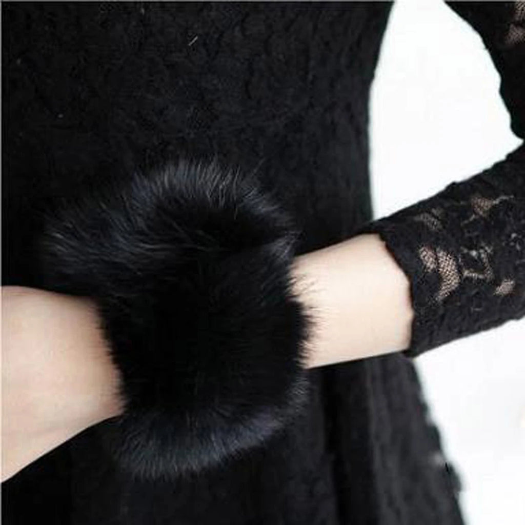 Women Winter Warm Faux Fur Cuff Arm Warmer Soft Elastic Wrist Slap On Cuffs Lady Bracelet Fur Wristband Gloves Sleeves Accessory