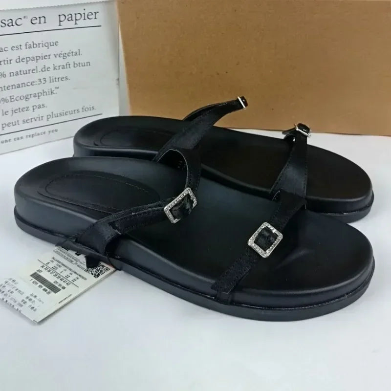 2025 Summer Slippers for Woman Diamond Buckle Straps Flat Ladies Beach Shoes Comfortable Open Toe Thick Sole Outdoor Slides