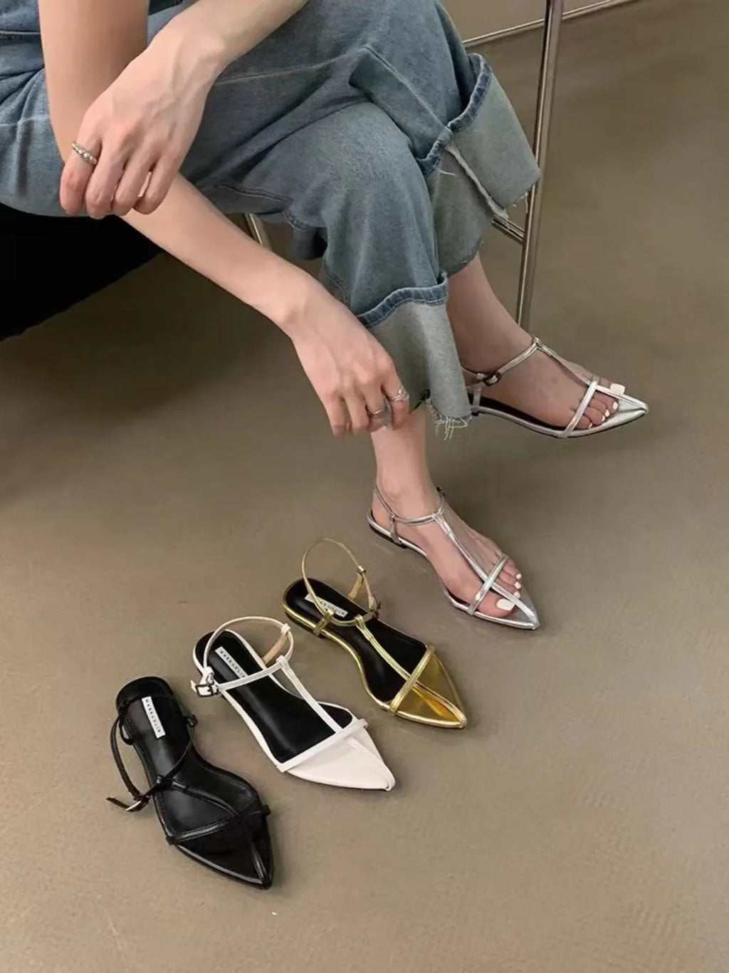 Women's Sandals 2025 Summer New Fashion Thong Sandals Sexy Fashion Design Comfortable Low Heel Sandals for Women Zapatos Mujer