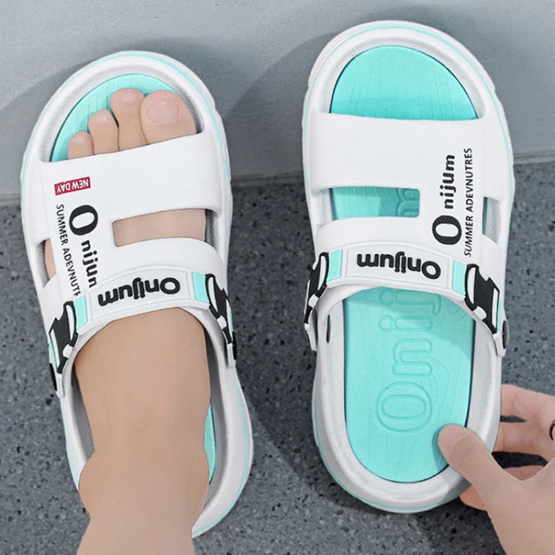 2025 New Men's Slippers Comfortable Soft Mens Beach Shoes Indoor Outdoor Clogs Massage Casual Shoes Non Slip Men Sandals Zapatos