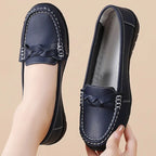 Fashion Leather Women Flats Round Toe Women Shoe Moccasins Shoes Woman Slip On Shoes Women Black Zapatos Mujer Plus Size