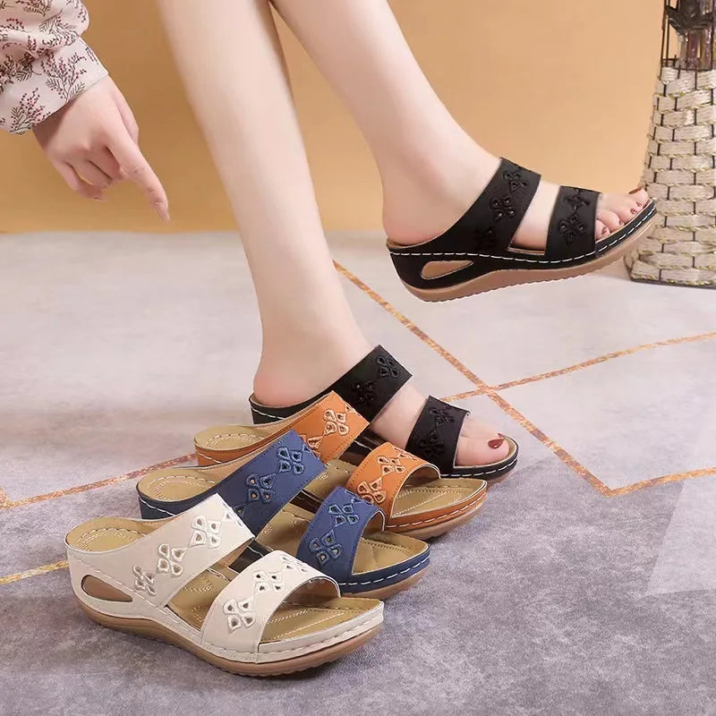 New Women Slippers Embroider Flowers Leather Women's Sandals Outdoor Light Casual Wedges Slippers Slip on Summer Shoes for Woman