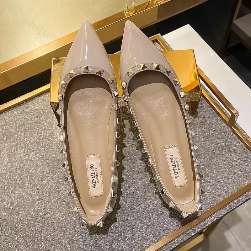 Woman Flats Pointed Toe 2025 Autumn Shallow Mouth Rivets Dress Fashion Flat Shoe Comfortable Patent Leather Outdoor Casual Shoes