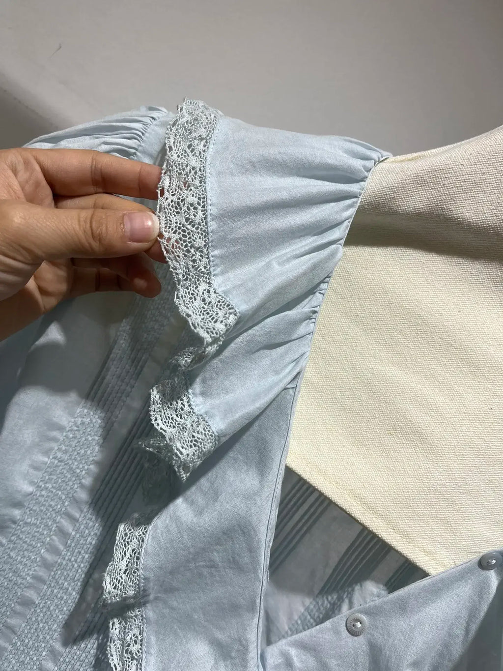 Lace Stitching Women's Pleated Blouse Summer Ruffles Edge V-Neck Puff Sleeve Casual Female Shirt