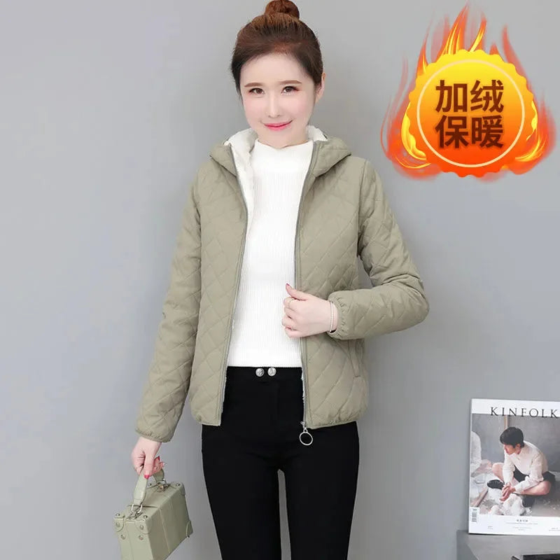 Winter Lambswool Coat 2025 Small Cotton-Padded Coat Women's Short Parkas Warm Cotton Jacket Joker Hooded Outwear Ladies Overwear